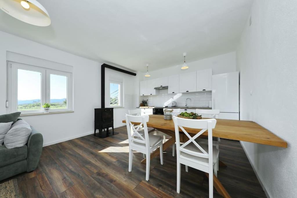 Holiday House Aurora Borealis Ervenik Eksteriør billede